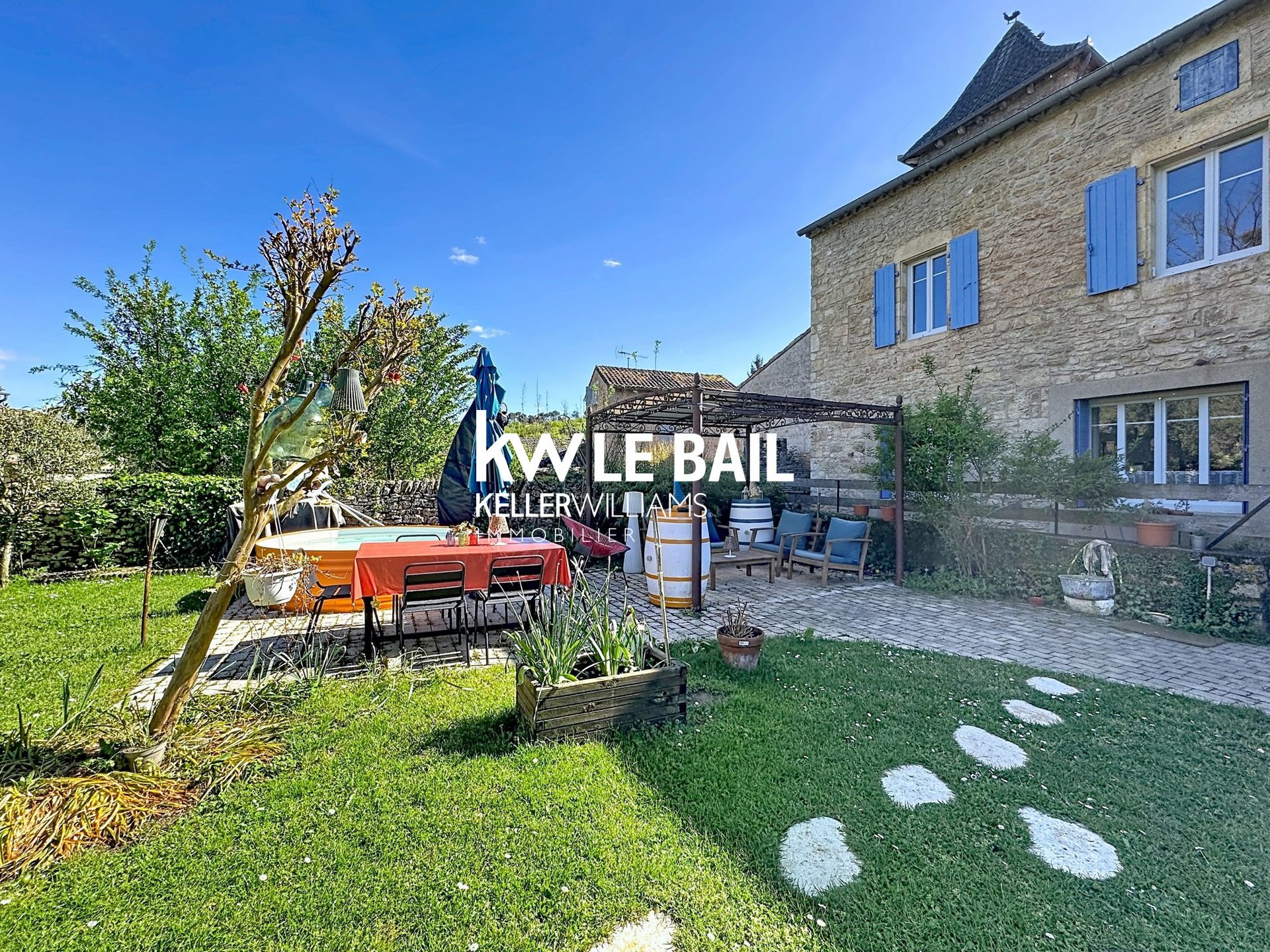 Maison à vendre, 162m², Goujounac
