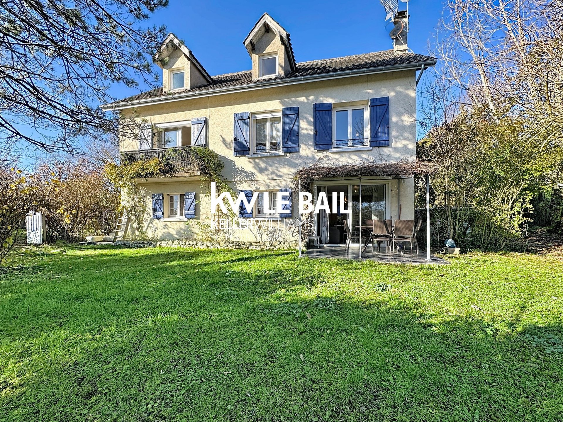 Maison à vendre, 220m², Saint-Pierre-Lafeuille