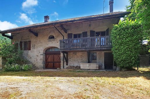 Maison 4 pièces 147 m² · à Draillant · 147 m² · 359 000 €
