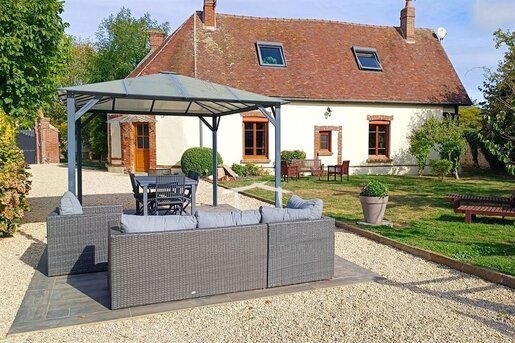 Maison 5 pièces 136 m² · à Tremblay-les-Villages · 136 m² · 270 000 €
