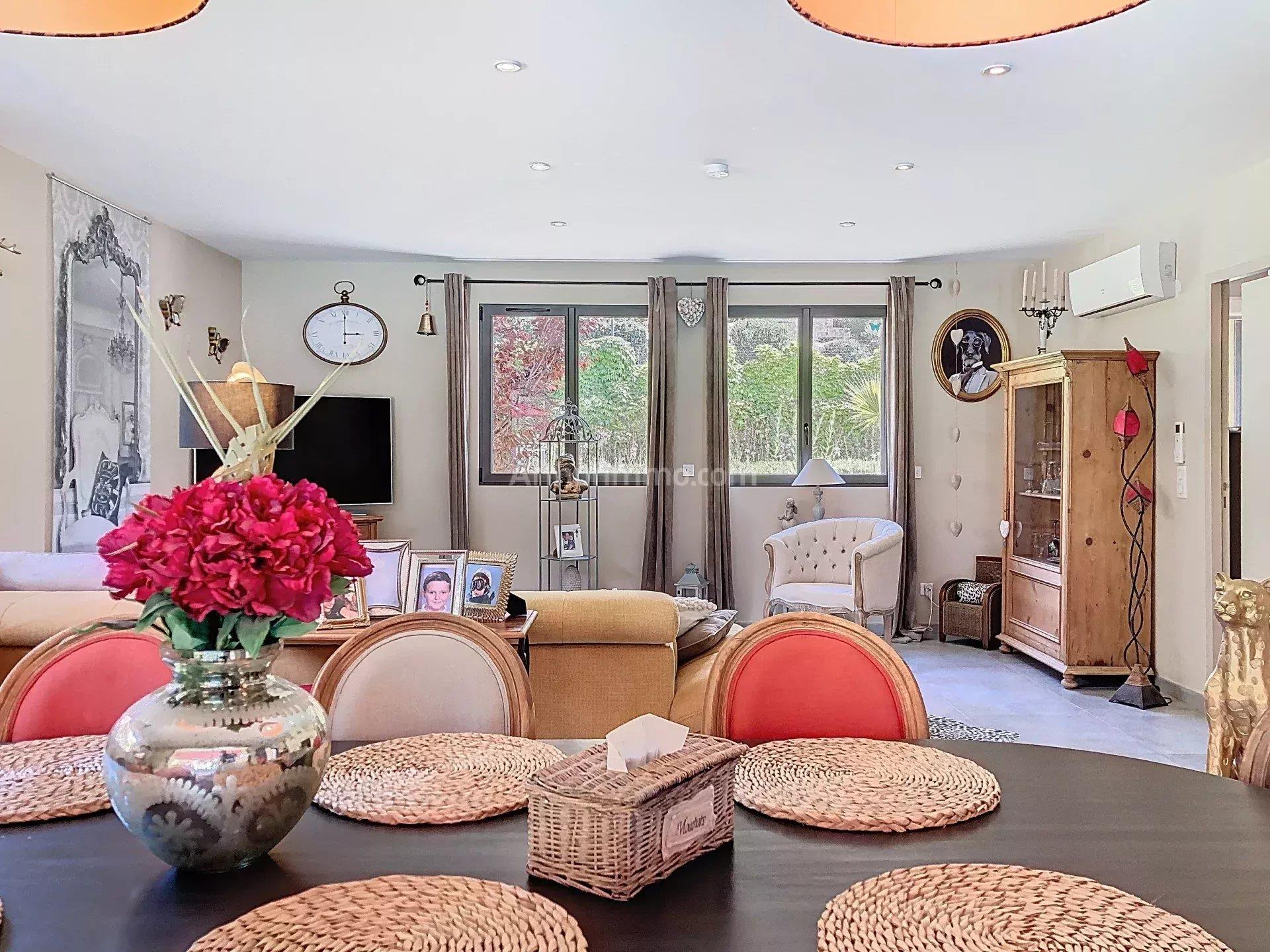 Maison à vendre, 215m², Calvi