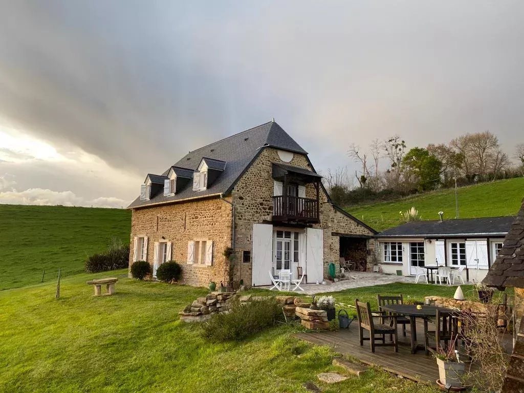 Maison à vendre, 170m², Oloron-Sainte-Marie