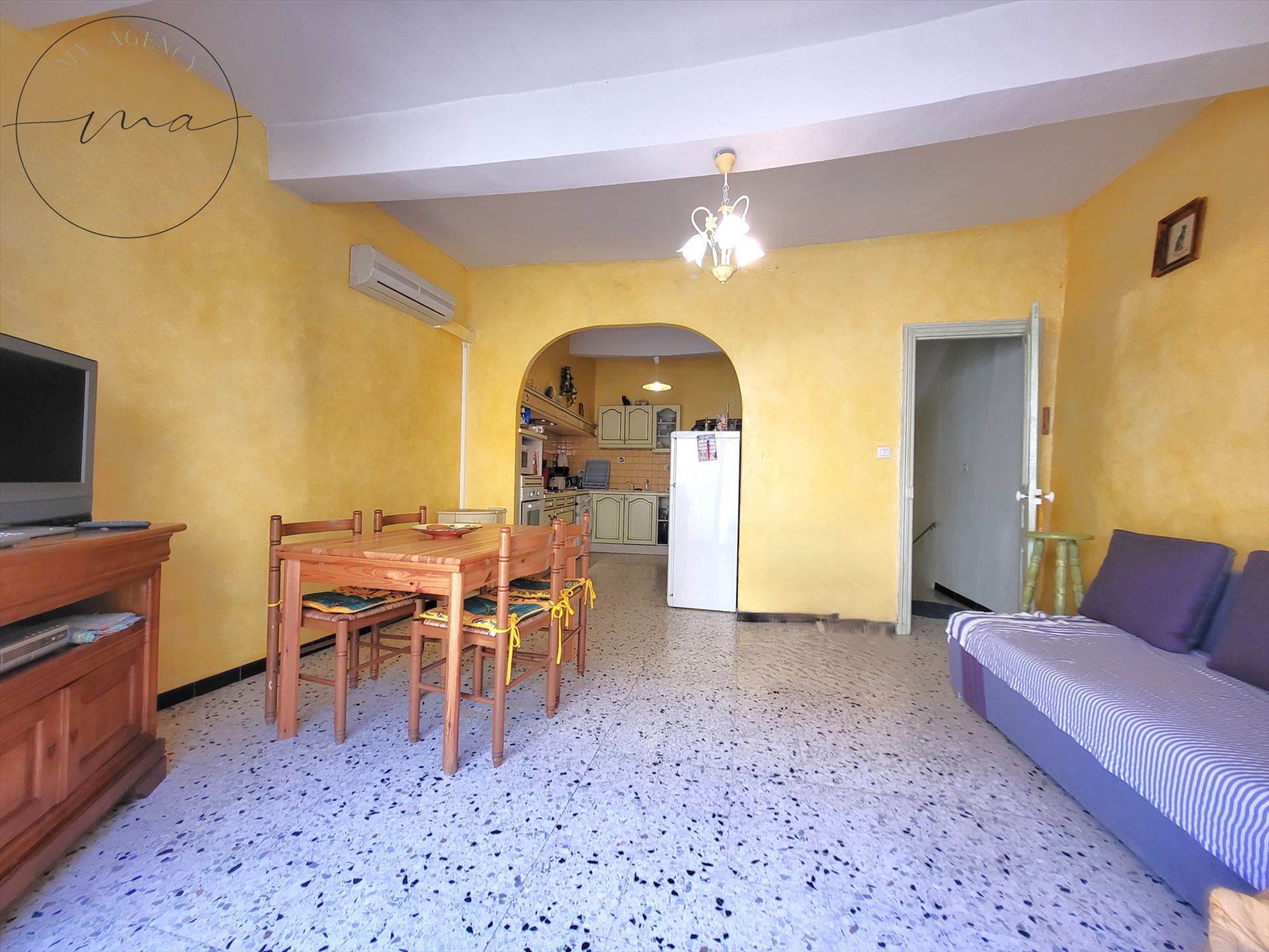 Maison à vendre, 107m², Neffiès