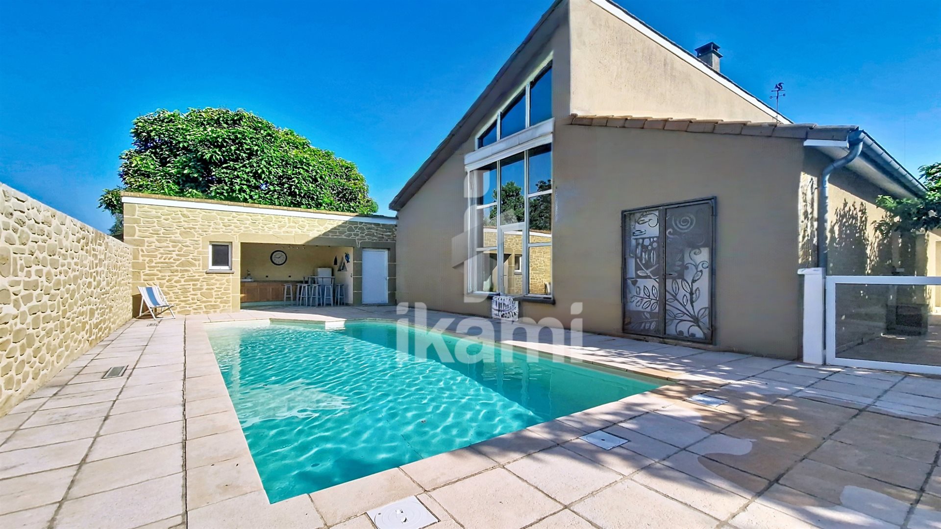 Maison à vendre, 196m², Beausemblant