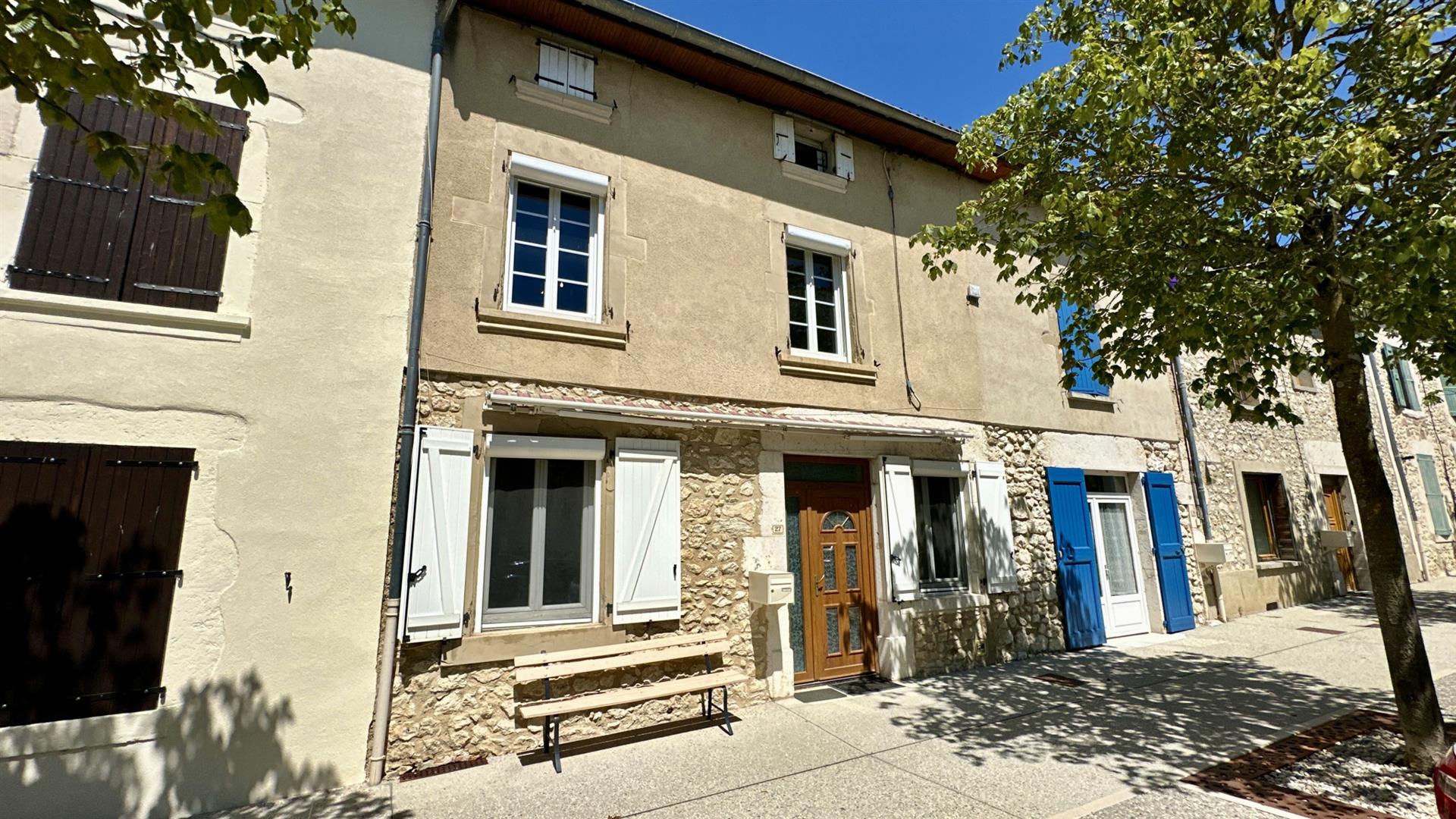 Maison à vendre, 147m², Hostun