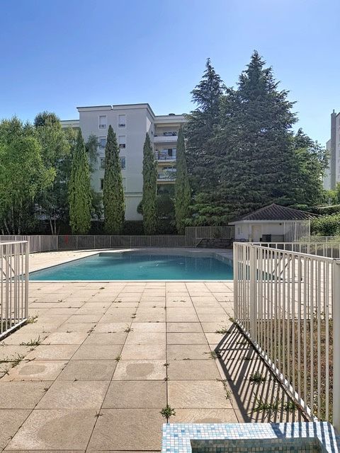 Appartement 3 pièces 61 m² · à Tassin-la-Demi-Lune · 61 m² · 248 000 €