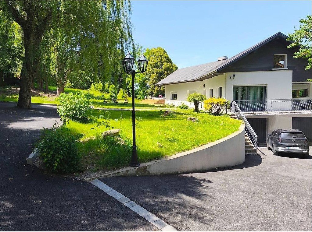 Maison à vendre, 246m², Vétraz-Monthoux