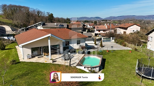 7 pièces 160 m² · à Beaucroissant · 160 m² · 649 000 €