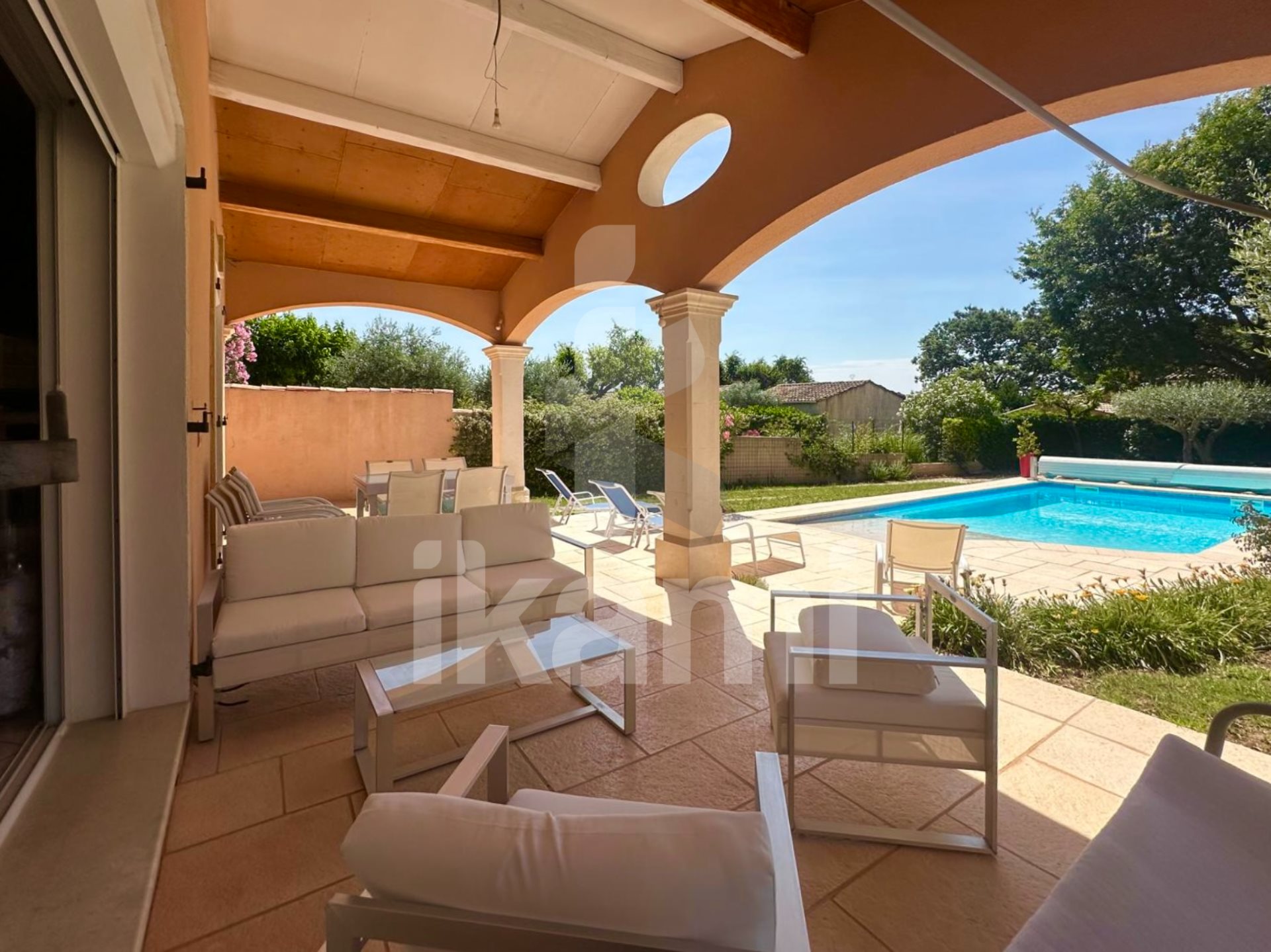 Maison à vendre, 145m², Chusclan