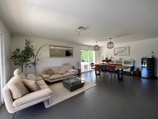 Maison à vendre, 115m², La Chapelle-de-Guinchay