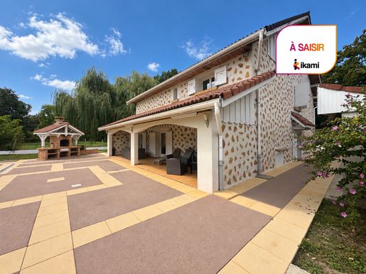 Maison 9 pièces 238 m² · à Tignieu-Jameyzieu · 238 m² · 585 000 €