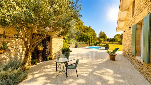 Maison 3 pièces 98 m² · à Salles · 98 m² · 470 000 €