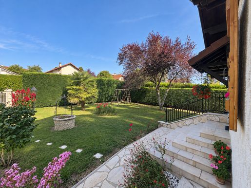 Maison 5 pièces 121 m² · à La Balme-de-Sillingy · 121 m² · 640 000 €