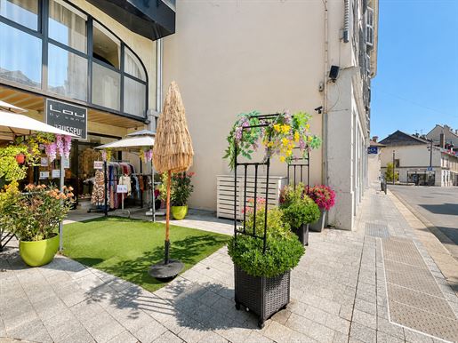 Parking 105 m² · à Divonne-les-Bains · 105 m² · 400 000 €