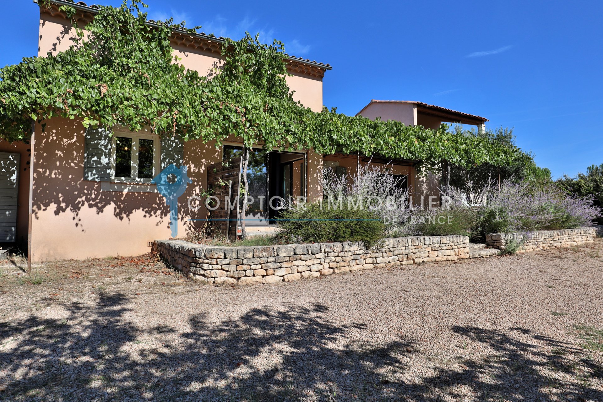 Maison à vendre, 195m², Saint-Saturnin-lès-Apt