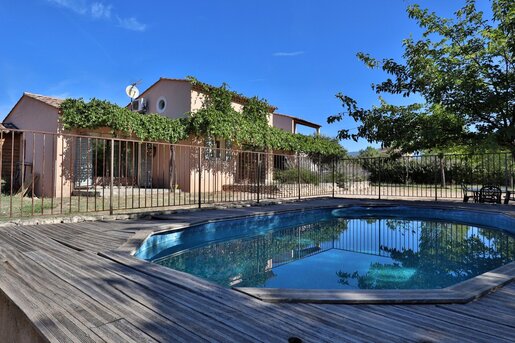 Maison 7 pièces 195 m² · à Saint-Saturnin-lès-Apt · 195 m² · 498 000 €