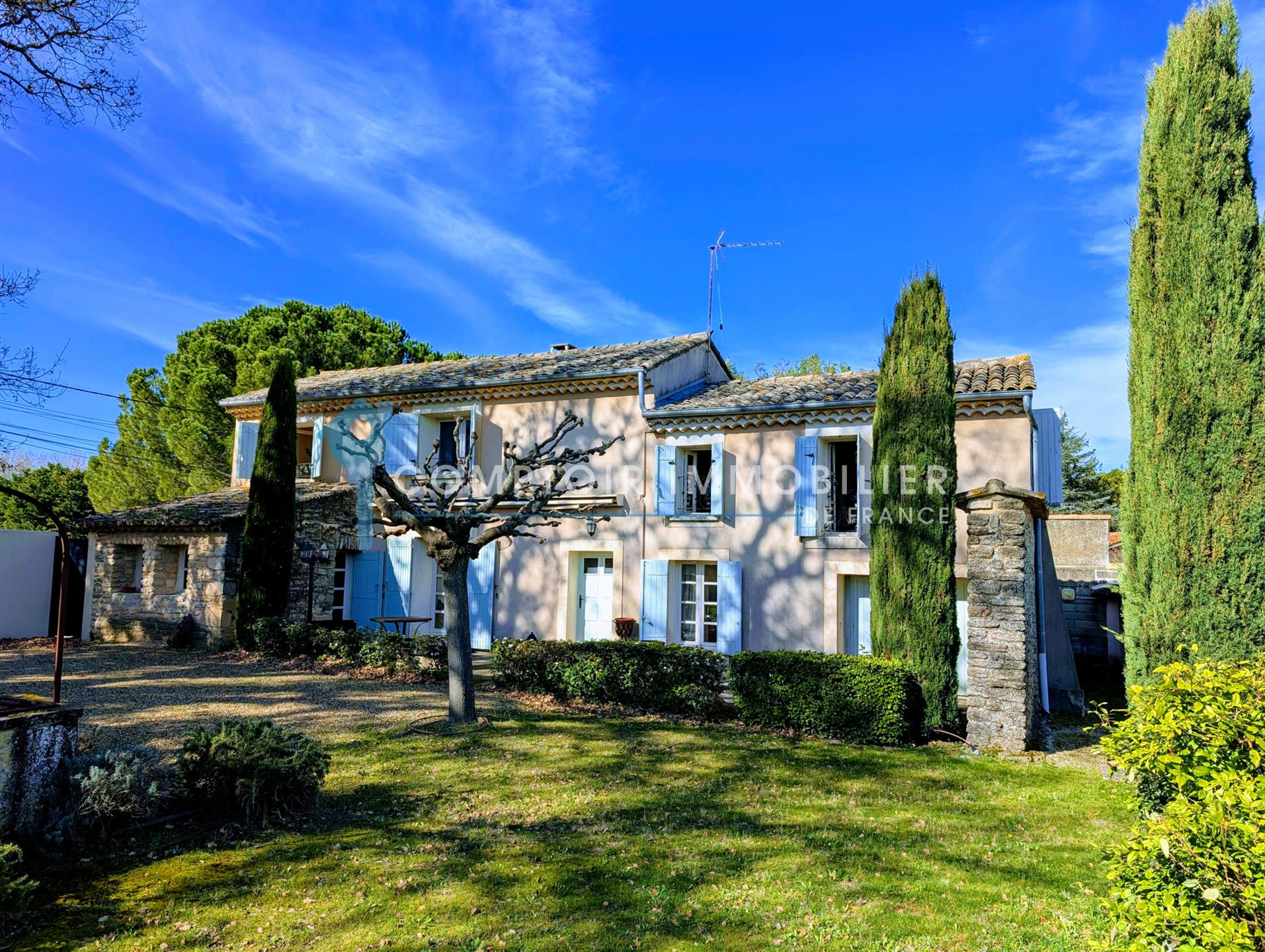 Maison à vendre, 180m², Robion