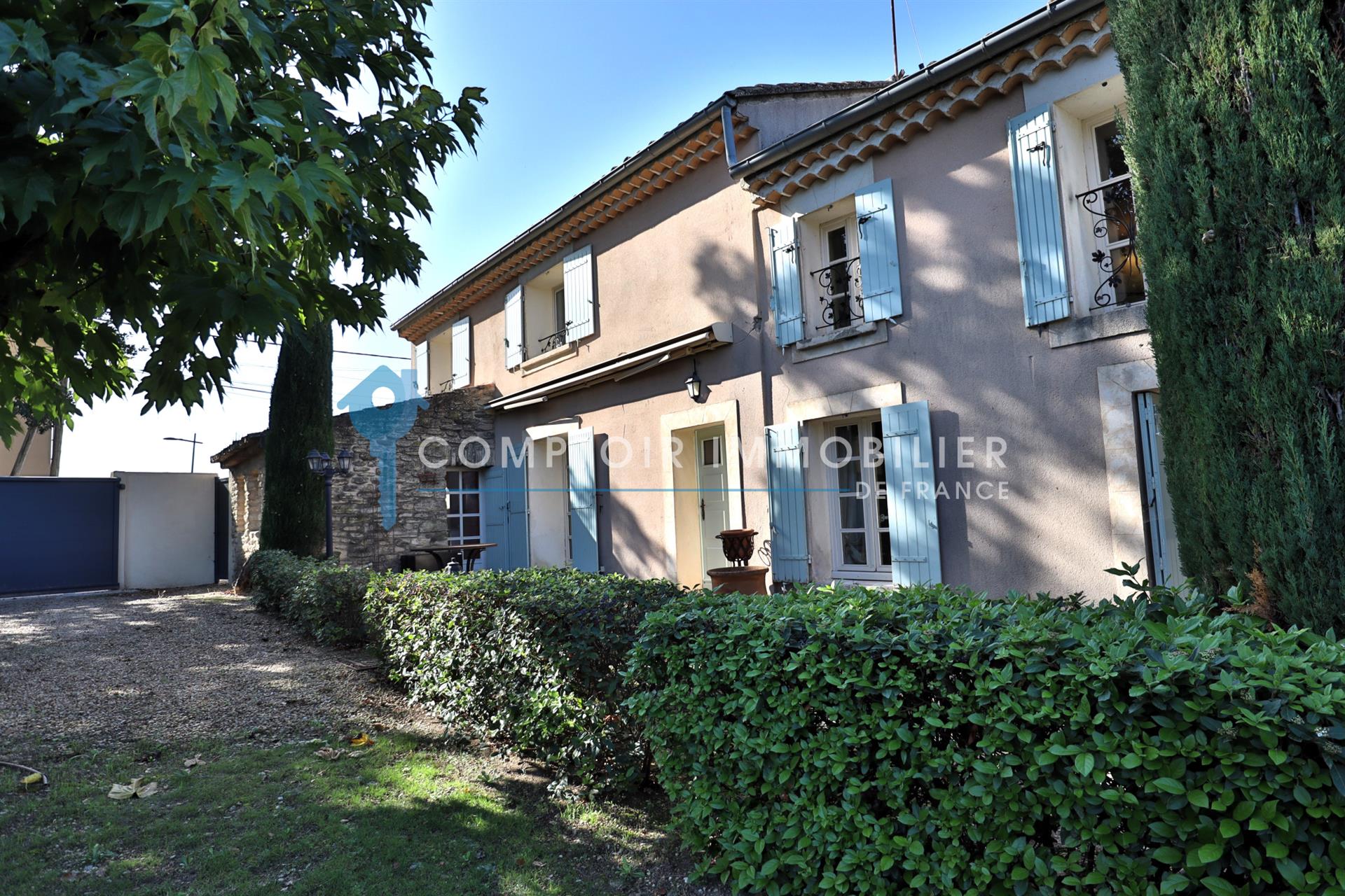 Maison à vendre, 180m², Robion