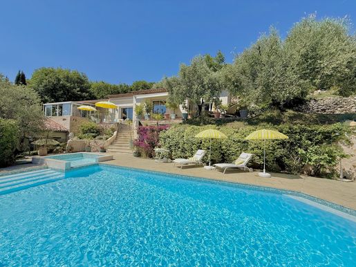 Maison 6 pièces 220 m² · à Tourrettes-sur-Loup · 220 m² · 1 090 000 €