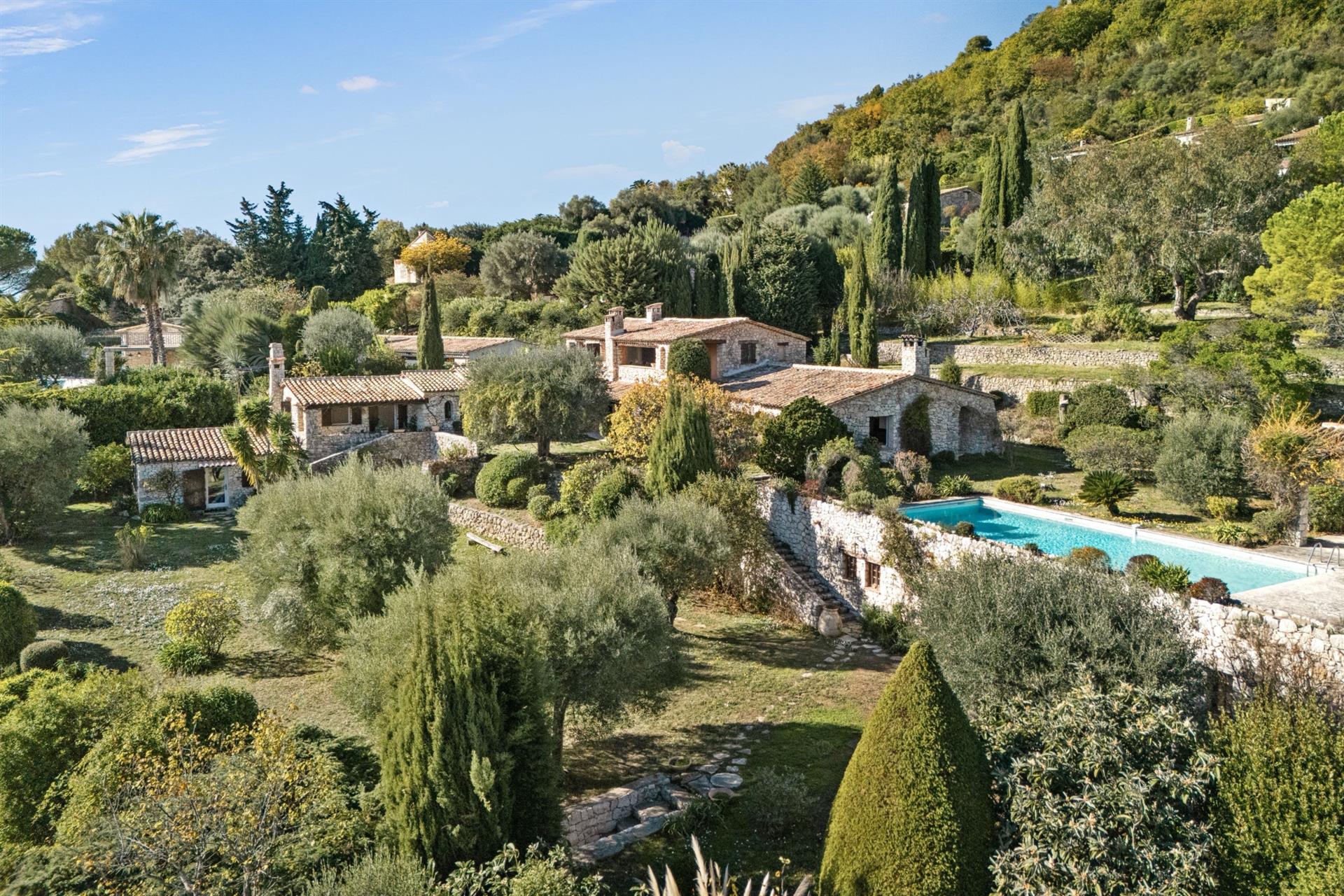 Maison à vendre, 328m², Tourrettes-sur-Loup