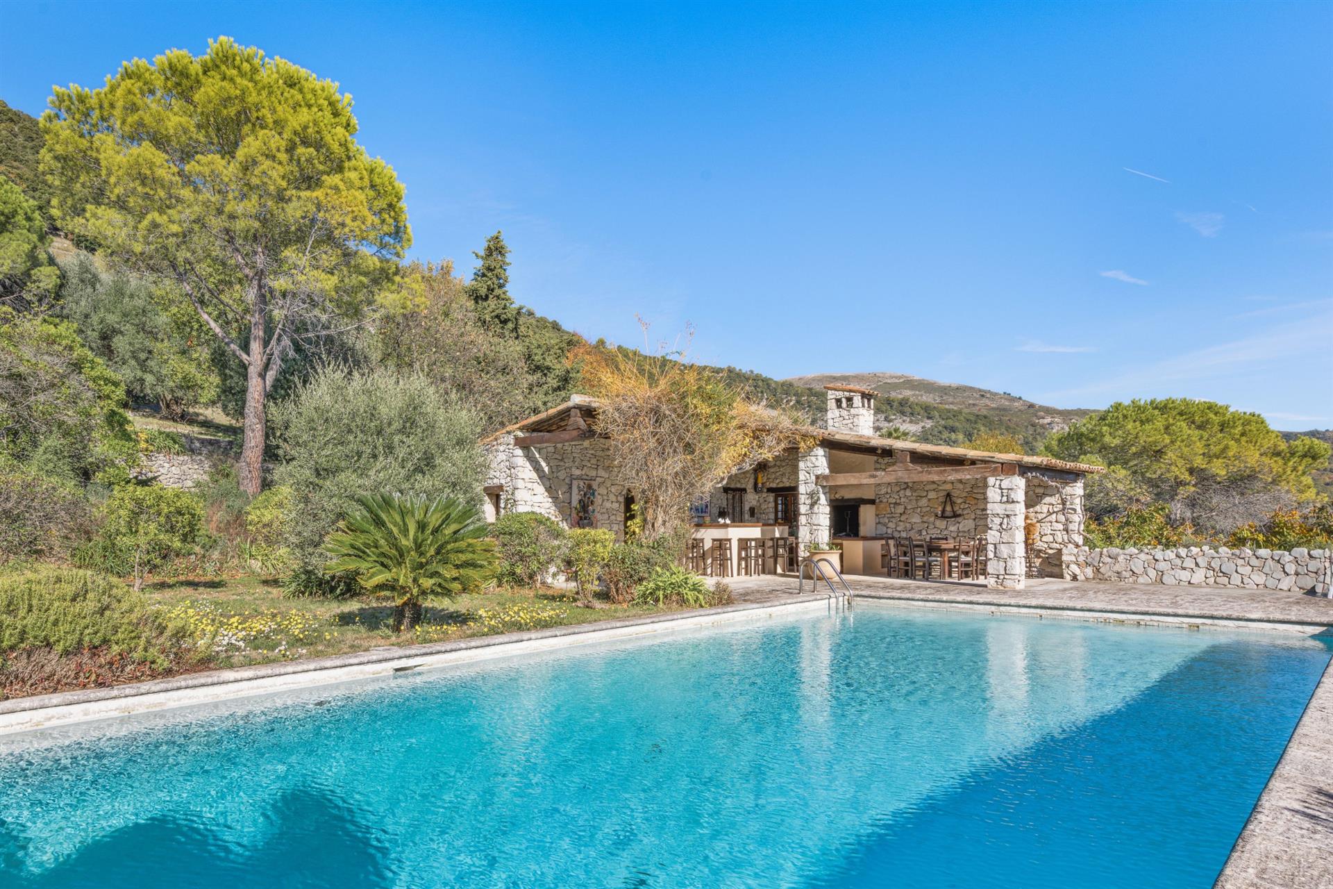 Maison à vendre, 328m², Tourrettes-sur-Loup
