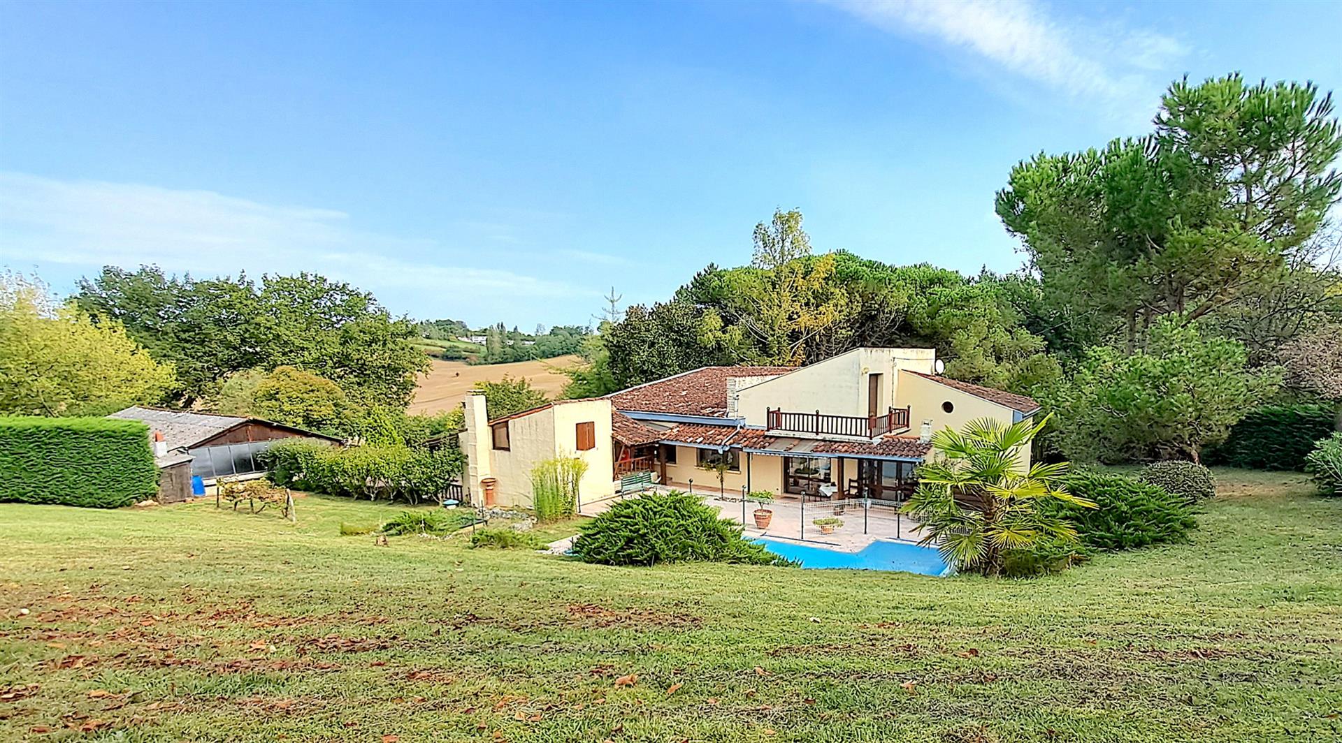 Maison à vendre, 180m², Villeneuve-sur-Lot