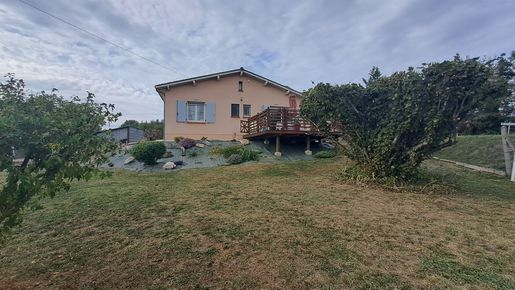 Maison 4 pièces 130 m² · à Lédat · 130 m² · 153 700 €