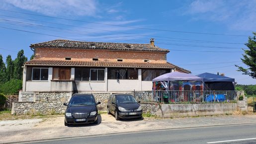 Maison 2 pièces 300 m² · à Boudy-de-Beauregard · 300 m² · 211 000 €