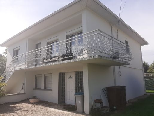 Maison 7 pièces 170 m² · à Villeneuve-sur-Lot · 170 m² · 148 000 €