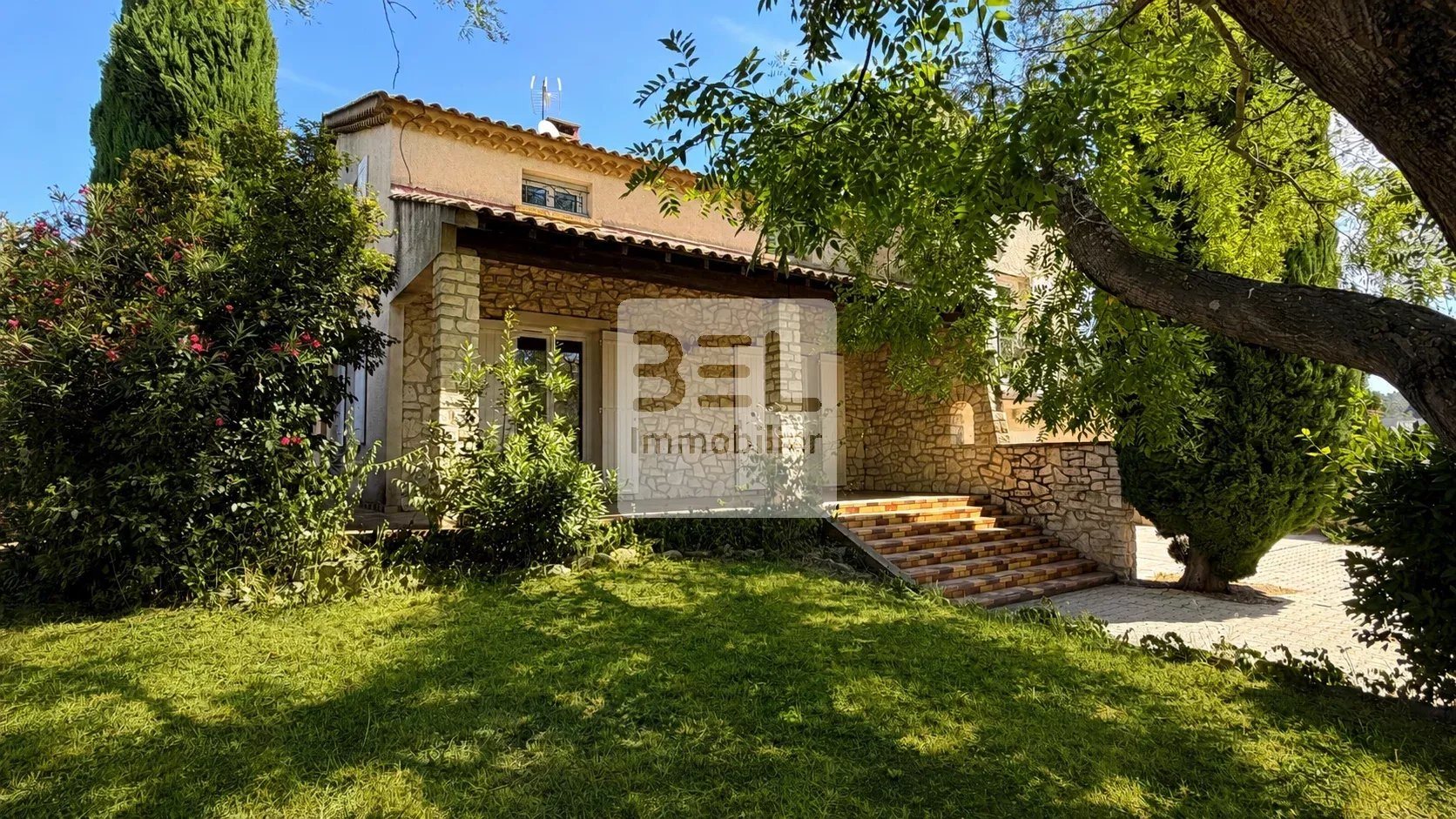 Maison à vendre, 203m², Morières-lès-Avignon