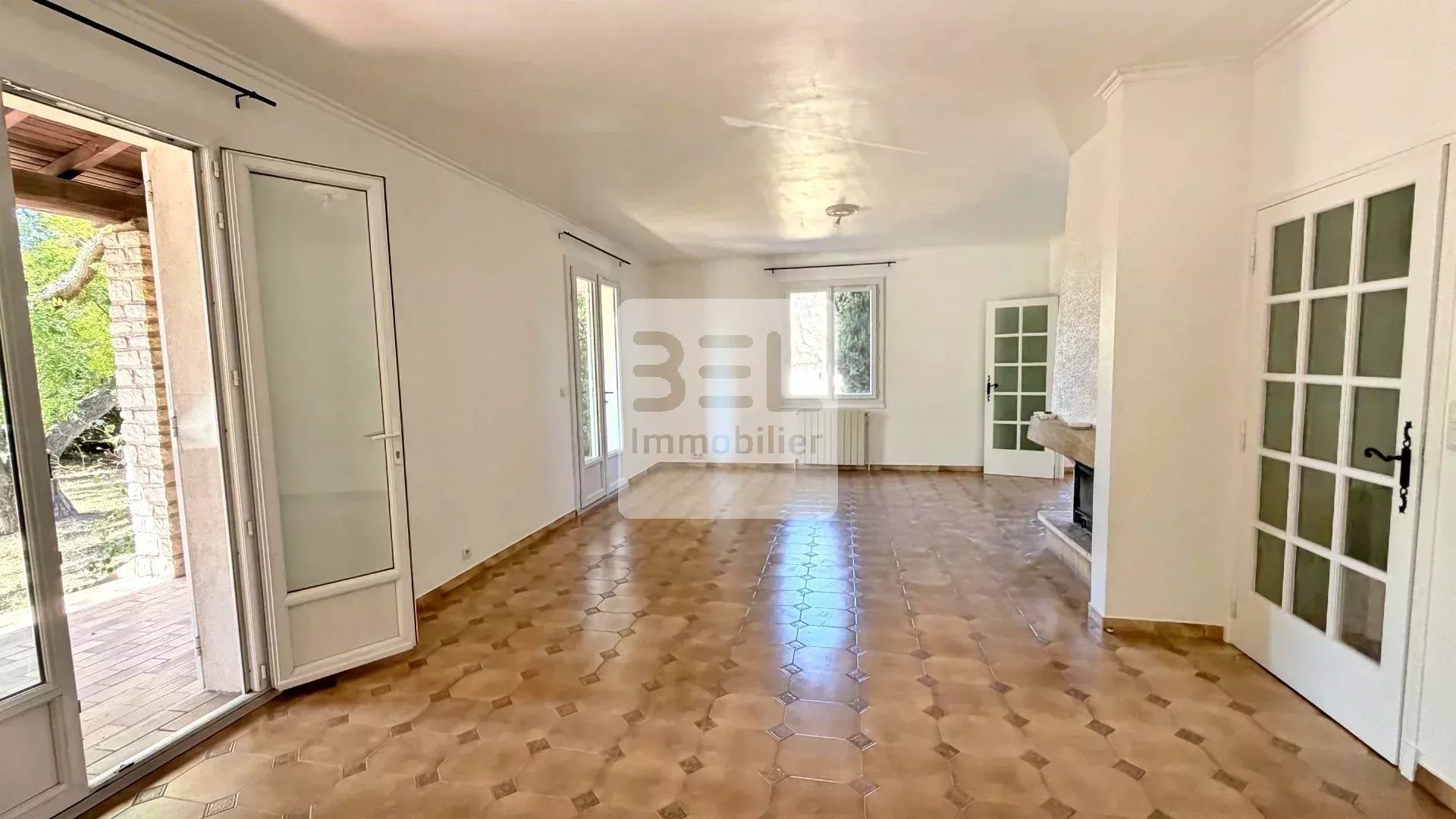 Maison à vendre, 203m², Morières-lès-Avignon