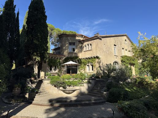 Maison 10 pièces 318 m² · à Limoux · 318 m² · 318 000 €