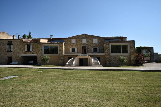 Maison 9 pièces 424 m² · à Fanjeaux · 424 m² · 490 000 €