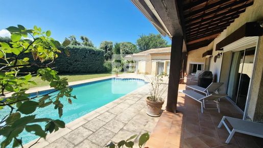 Maison 6 pièces 183 m² · à Saint-Paul-les-Fonts · 183 m² · 369 000 €
