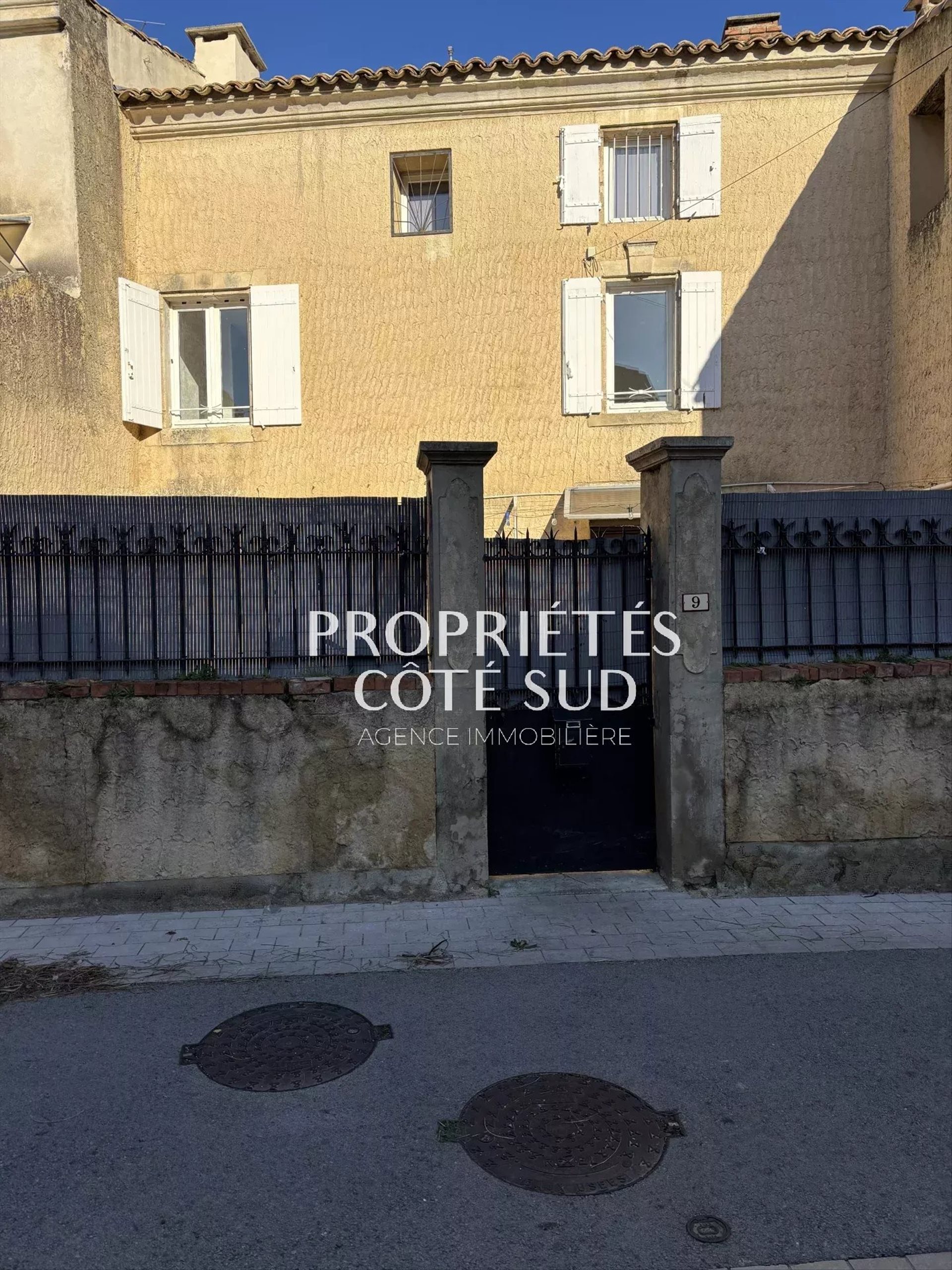 Maison à vendre, 94m², Domazan