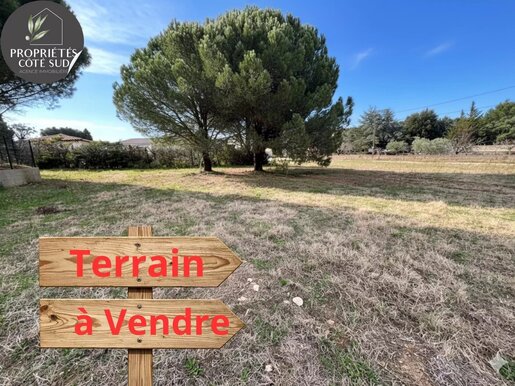 Terrain 834 m² · à Tavel · 834 m² · 140 000 €