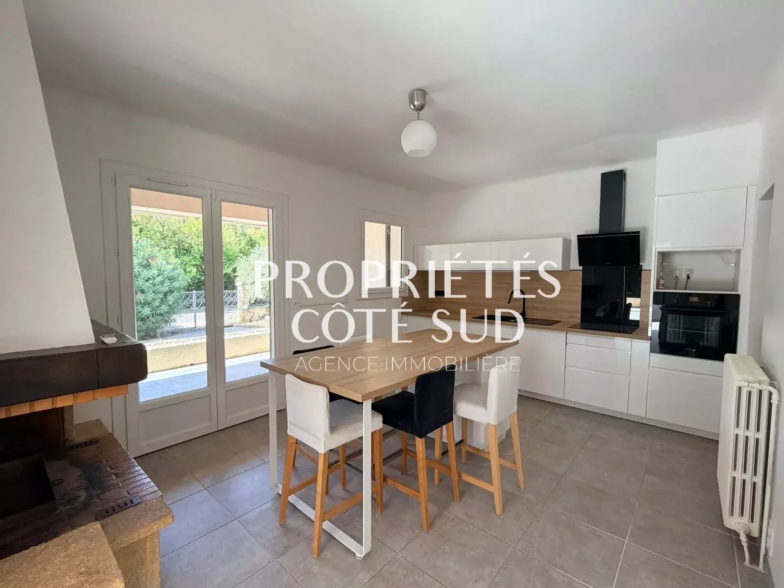 Maison à vendre, 130m², Sauveterre