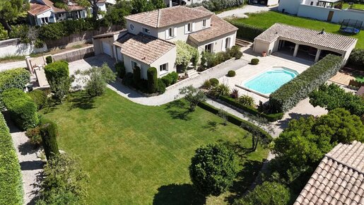 Maison 7 pièces 190 m² · à Pujaut · 190 m² · 855 000 €