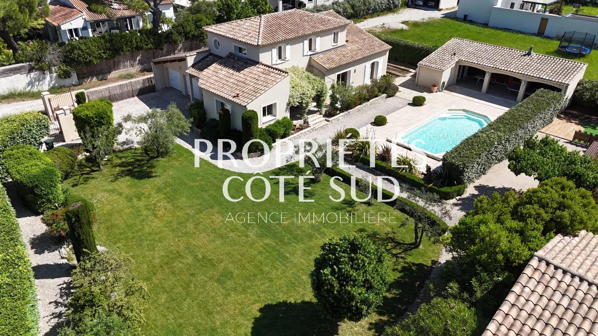 Maison à vendre, 190m², Pujaut