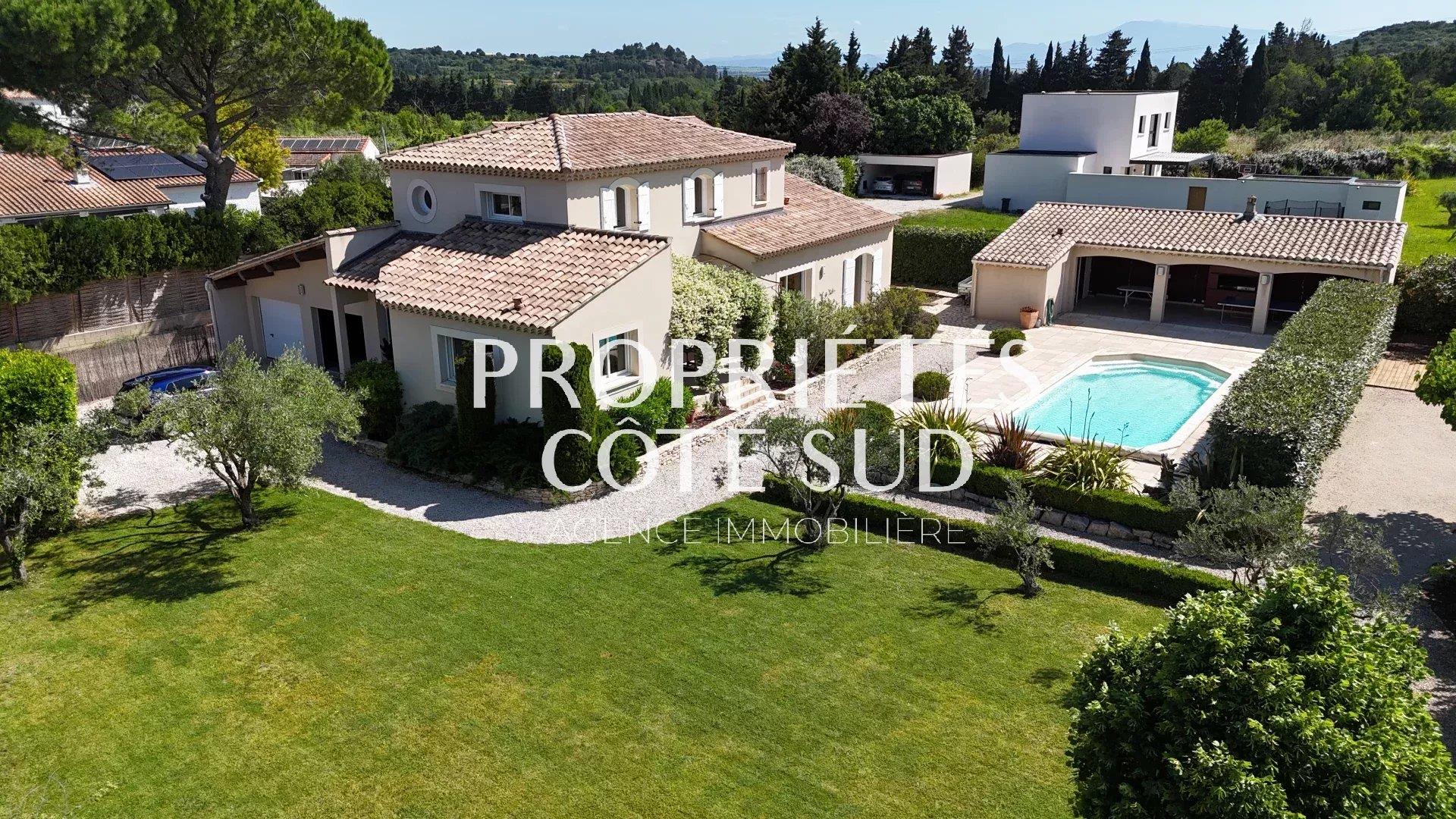Maison à vendre, 190m², Pujaut