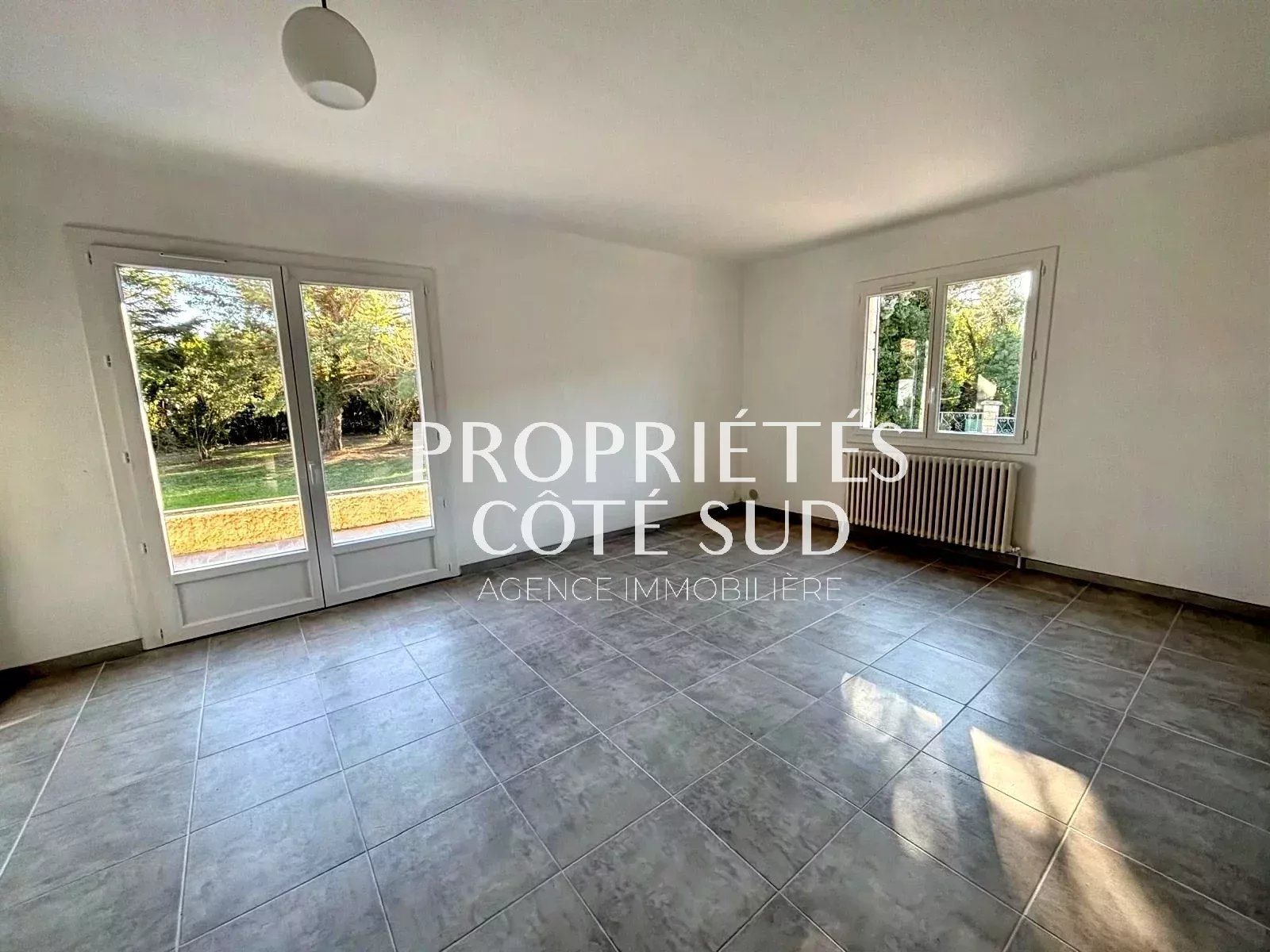Maison à vendre, 130m², Sauveterre