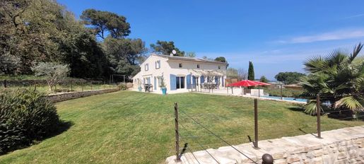 Maison 9 pièces 245 m² · à Pont-Saint-Esprit · 245 m² · 798 500 €