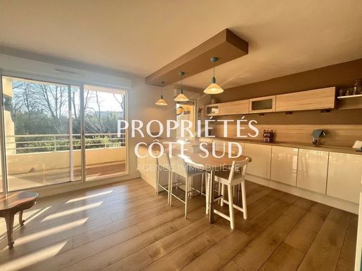Appartement 3 pièces 66 m² · à Avignon · 66 m² · 200 000 €