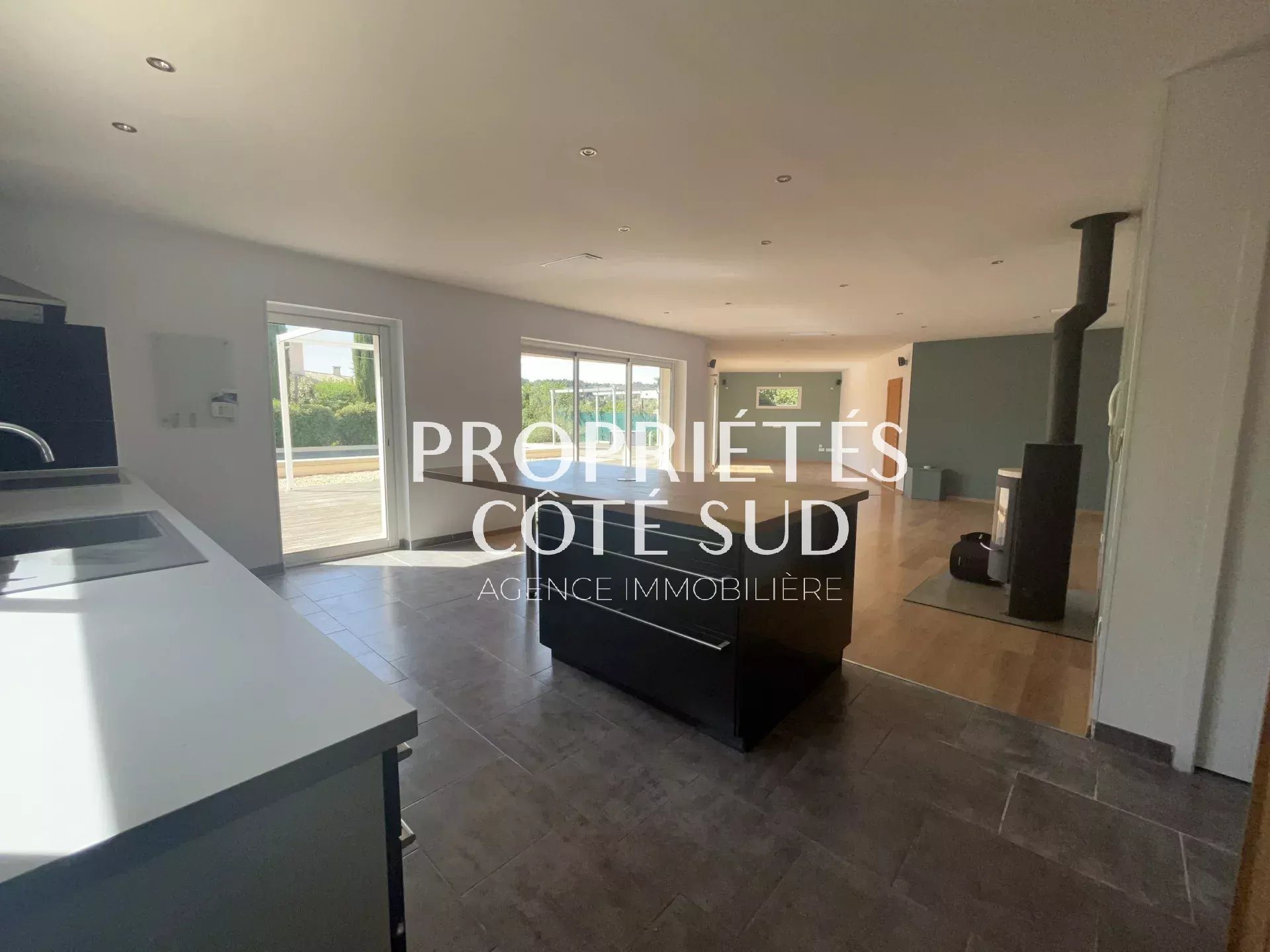Maison à vendre, 166m², Pujaut