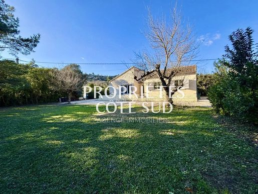 Maison 5 pièces 130 m² · à Sauveterre · 130 m² · 375 000 €