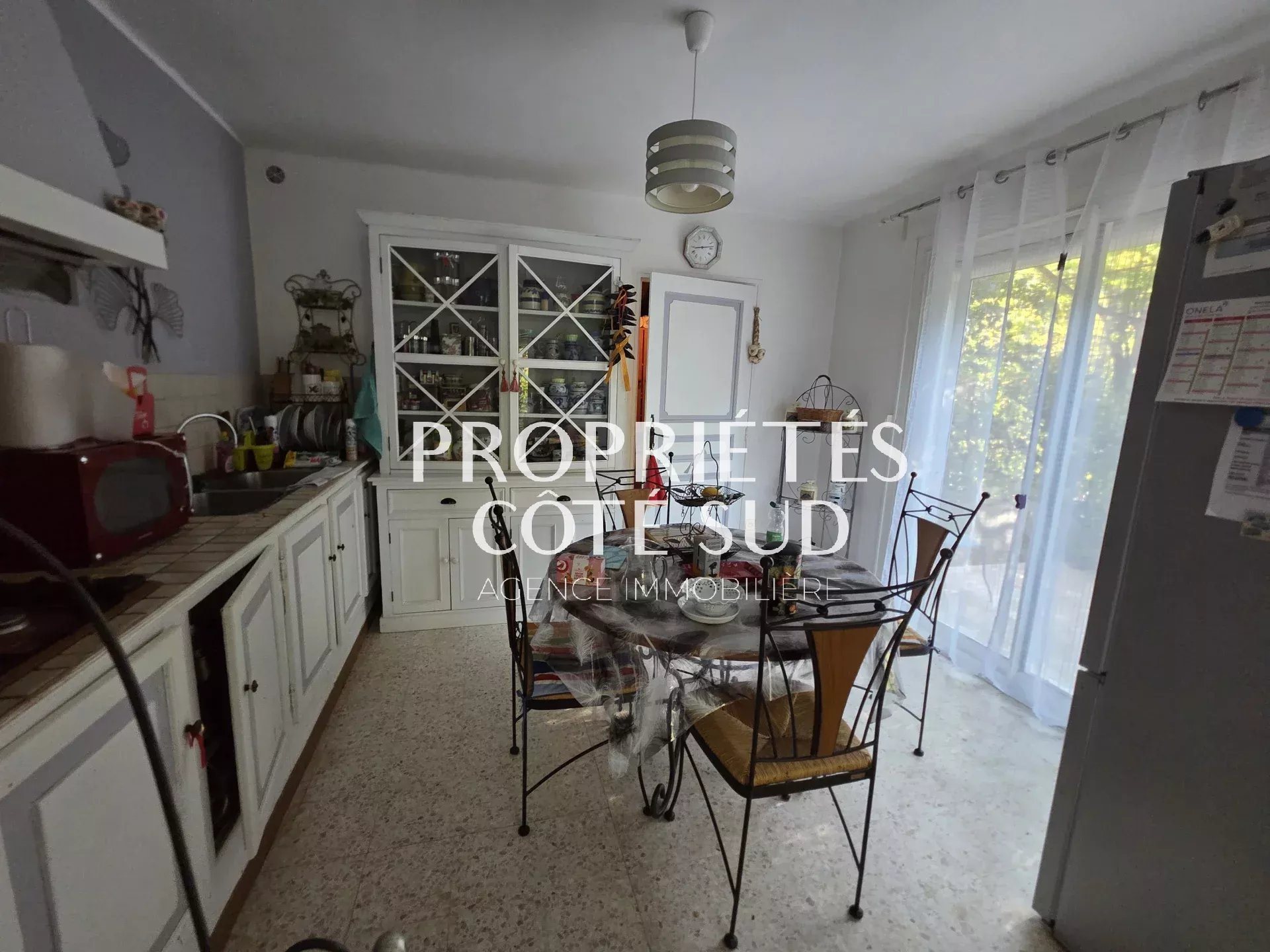 Maison à vendre, 74m², Saint-Geniès-de-Comolas