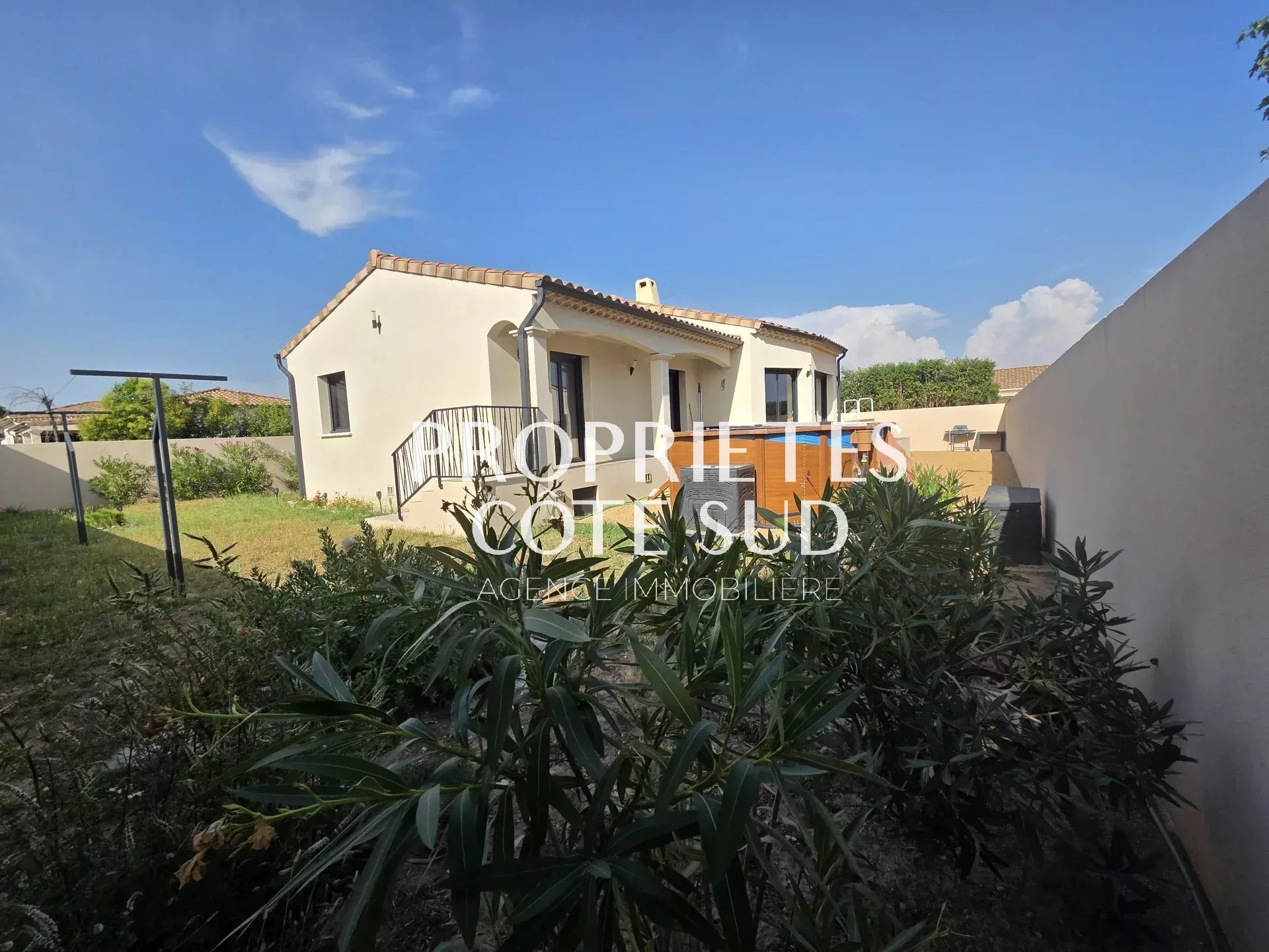 Maison à vendre, 91m², Laudun-l'Ardoise