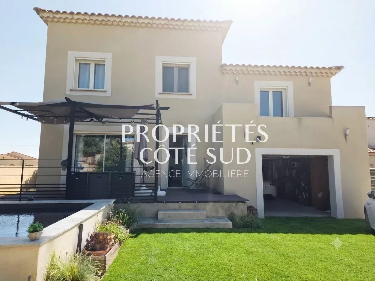 Maison à vendre, 120m², Saint-Geniès-de-Comolas