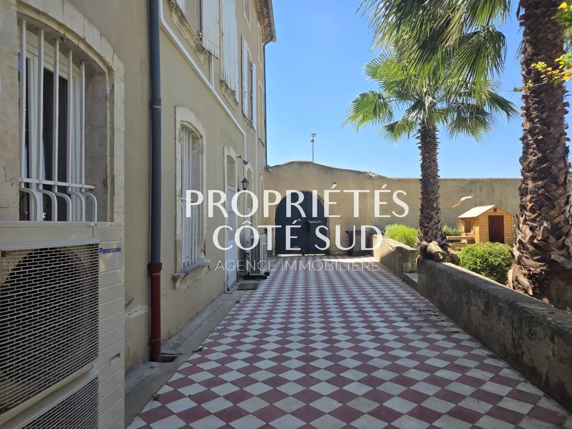 Maison à vendre, 434m², Saint-Geniès-de-Comolas