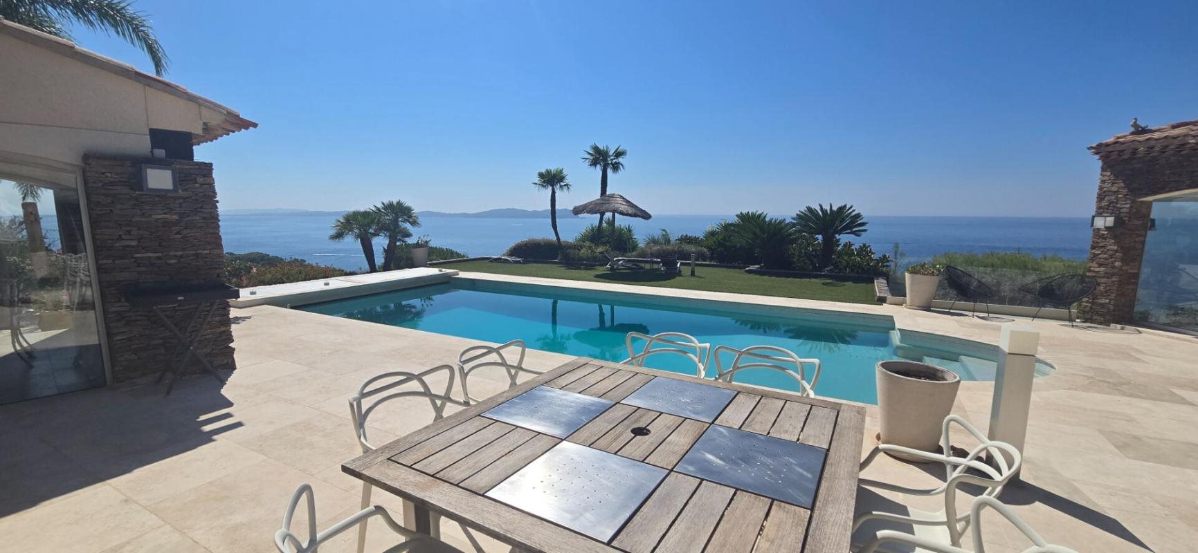 Maison à vendre, 300m², Carqueiranne